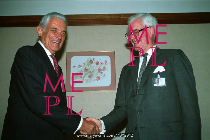 : Michael Manley & Douglas Hurd : Michael Manley & Douglas Hurd