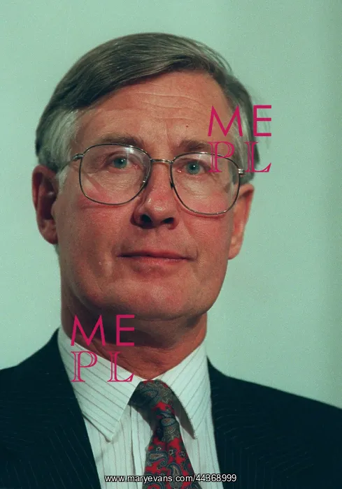  : Michael Meacher MP