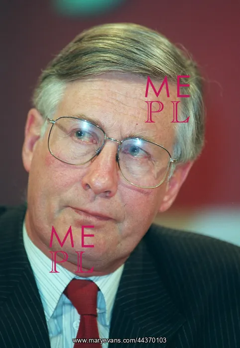  : Michael Meacher MP