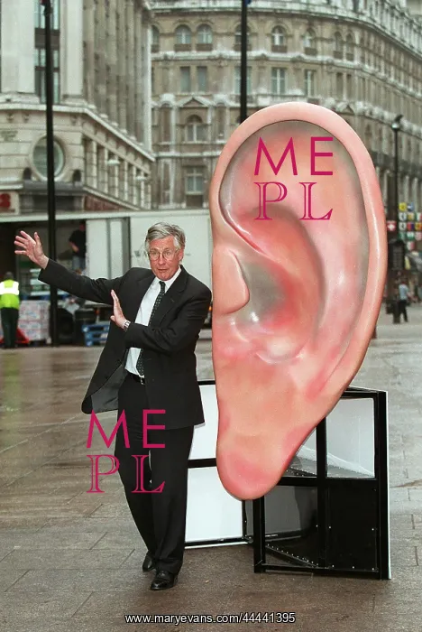  : Michael Meacher MP