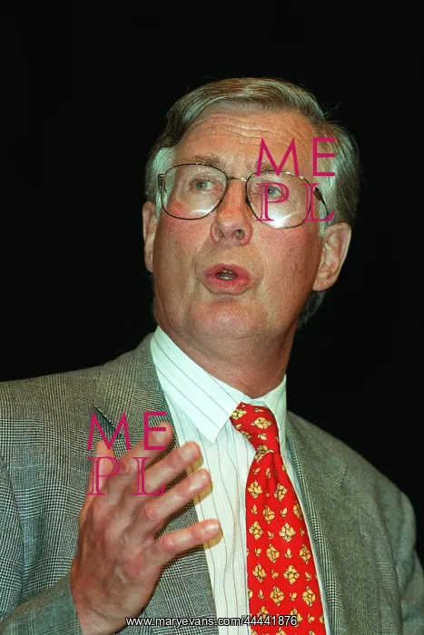  : Michael Meacher MP