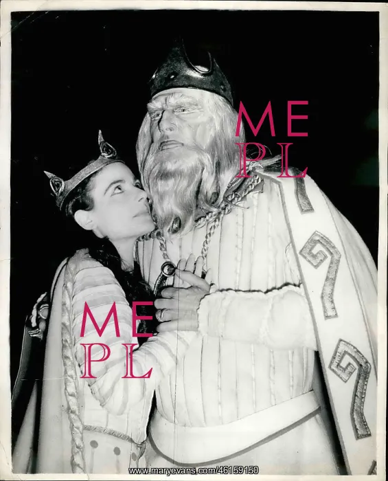 : Michael Redgrave as King Lear at Stratford-upon-Avon : Michael Redgrave as King Lear at Stratford-upon-Avon