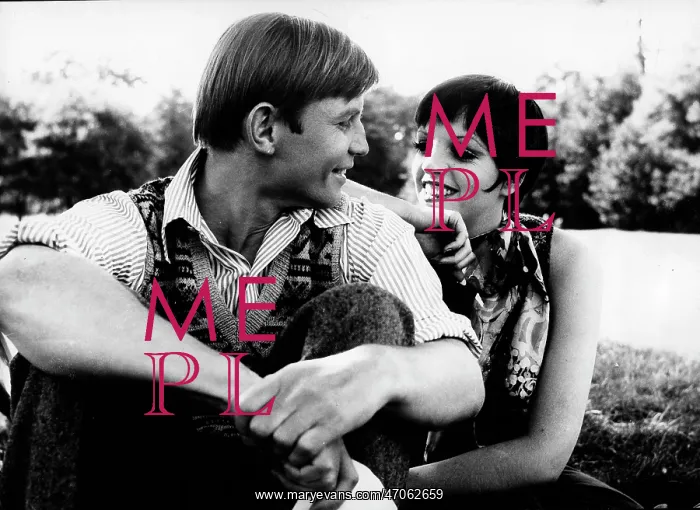 : Michael York and Liza Minnelli : Michael York and Liza Minnelli