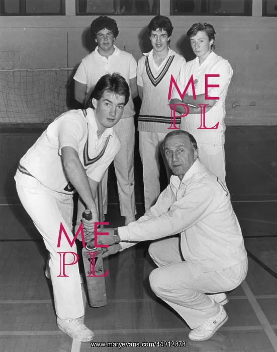 : Micky Stewart, cricketer, coaching schoolboys, Penzance : Micky Stewart, cricketer, coaching schoolboys, Penzance
