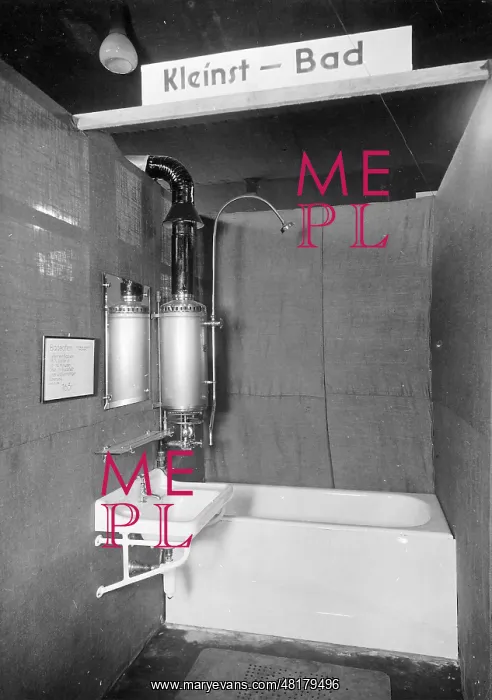 : A micro-Bad, 1929 : A micro-Bad, 1929