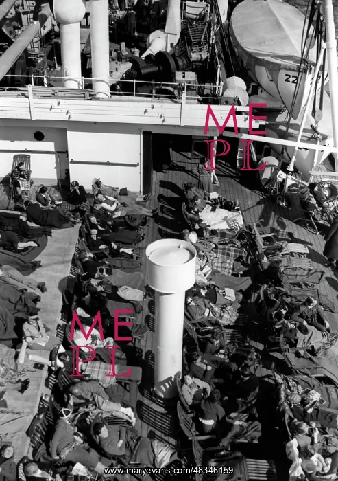 : Midday nap on board a KdF ship, 1936 : Midday nap on board a KdF ship, 1936