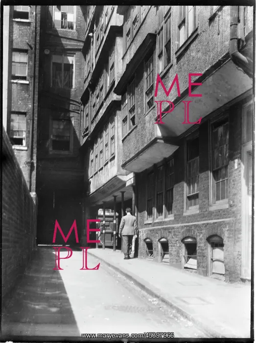 : Middle Temple Lane, Temple, London : Middle Temple Lane, Temple, London