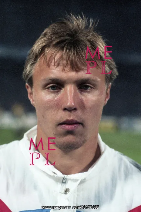 : Midfielder Igor Kolyvanov : Midfielder Igor Kolyvanov