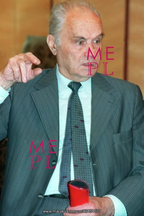 : MiG Design Bureau Diretor Rostislav Belyakov, 1994 : MiG Design Bureau Diretor Rostislav Belyakov, 1994