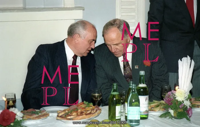 : Mikhail Gorbachev and actor Mikhail Ulyanov, 1991 : Mikhail Gorbachev and actor Mikhail Ulyanov, 1991