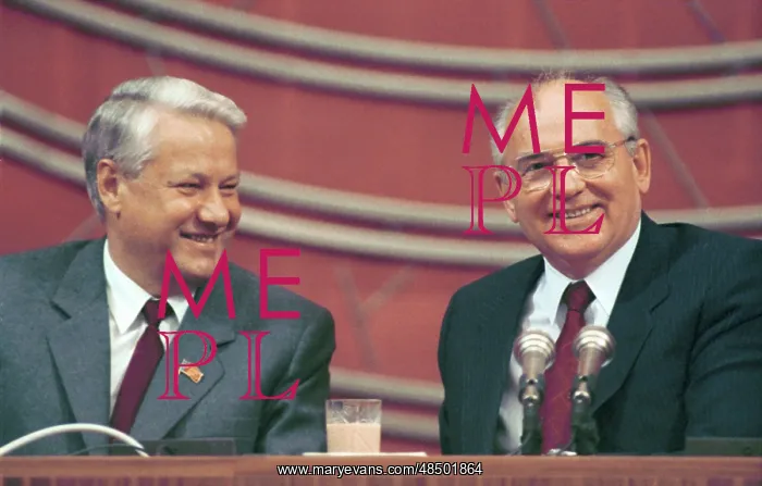 : Mikhail Gorbachev and Boris Yeltsin at Soviet : Mikhail Gorbachev and Boris Yeltsin at Soviet