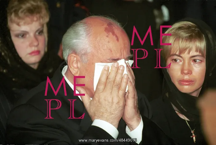 : Mikhail Gorbachev and his daughter Irina at mourning : Mikhail Gorbachev and his daughter Irina at mourning
