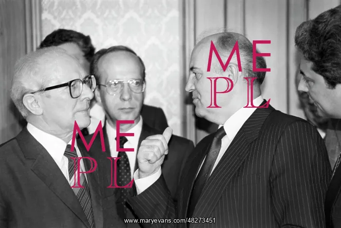 : Mikhail Gorbachev and Erich Honecker, 1989 : Mikhail Gorbachev and Erich Honecker, 1989