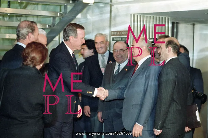 : Mikhail Gorbachev and George Bush, 1989 : Mikhail Gorbachev and George Bush, 1989