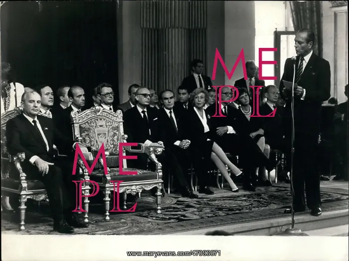 : Mikhail Gorbachev and Jacques Chirac, Paris : Mikhail Gorbachev and Jacques Chirac, Paris