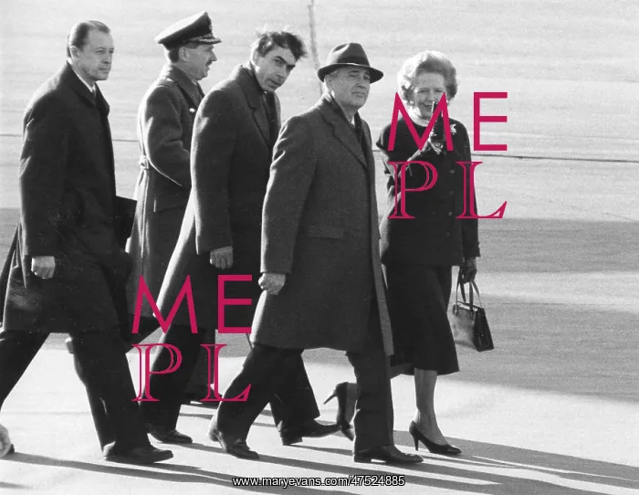 : Mikhail Gorbachev with Margaret Thatcher : Mikhail Gorbachev with Margaret Thatcher
