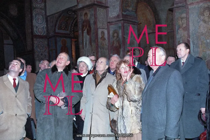 : Mikhail Gorbachev meets with Francois Mitterrand : Mikhail Gorbachev meets with Francois Mitterrand