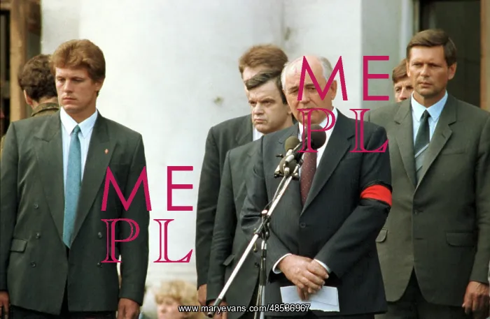 : Mikhail Gorbachev at mourning procession, 1991 : Mikhail Gorbachev at mourning procession, 1991