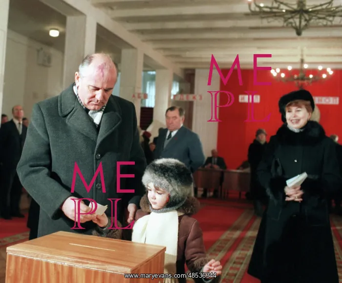 : Mikhail Gorbachev to poll, 1985 : Mikhail Gorbachev to poll, 1985