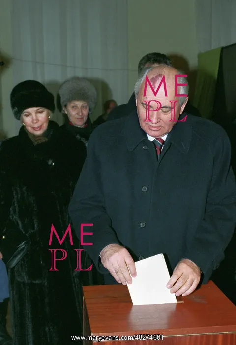 : Mikhail Gorbachev at polling station, 1995 : Mikhail Gorbachev at polling station, 1995