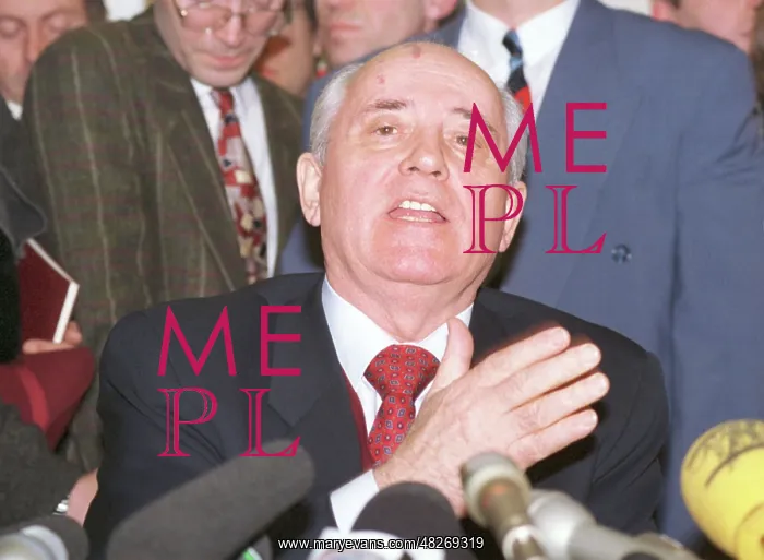 : Mikhail Gorbachev at press conference, 1996 : Mikhail Gorbachev at press conference, 1996