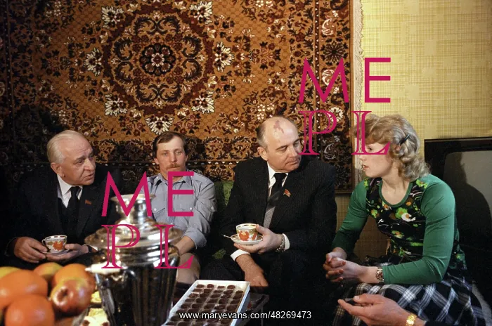 : Mikhail Gorbachev and Viktor Grishin, 1985 : Mikhail Gorbachev and Viktor Grishin, 1985