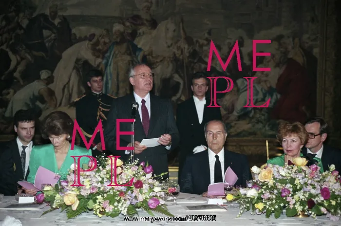: Mikhail Gorbachev visits France : Mikhail Gorbachev visits France