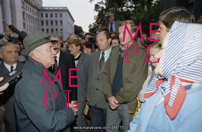 : Mikhail Gorbachev visits Ukraine : Mikhail Gorbachev visits Ukraine