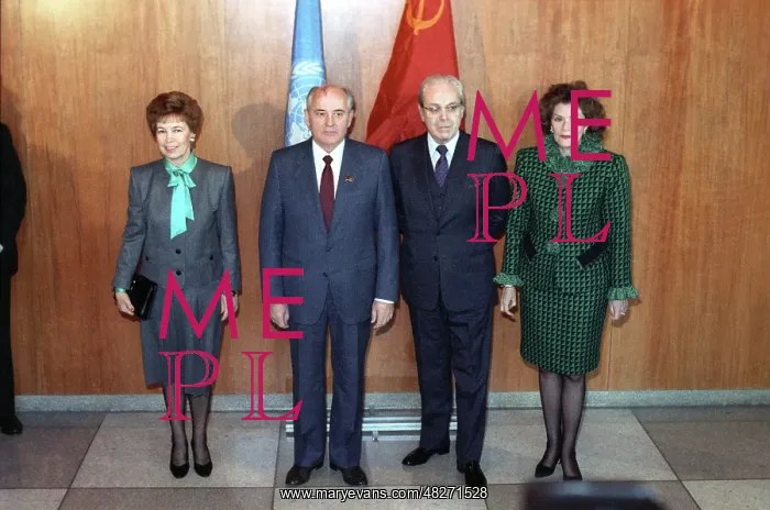 : Mikhail Gorbachev visits USA, 1988 : Mikhail Gorbachev visits USA, 1988