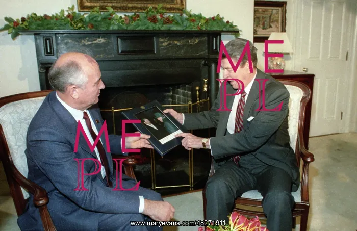 : Mikhail Gorbachev visits USA, 1988 : Mikhail Gorbachev visits USA, 1988