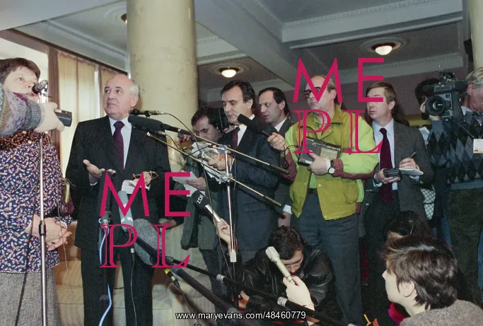 : Mikhail Gorbachev's press conference : Mikhail Gorbachev's press conference