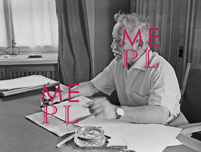 : Mikhail Sholokhov, 1974 : Mikhail Sholokhov, 1974