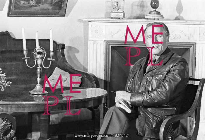 : Mikhail Ulyanov, 1981 : Mikhail Ulyanov, 1981