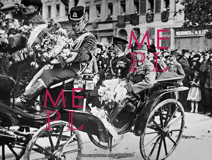 : Miklos Horthy and General Soos in a coach : Miklos Horthy and General Soos in a coach
