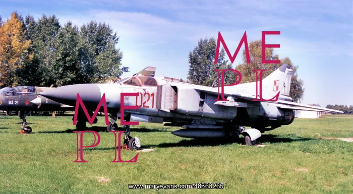 : Mikoyan-Gurevich MiG-23UB 021 : Mikoyan-Gurevich MiG-23UB 021