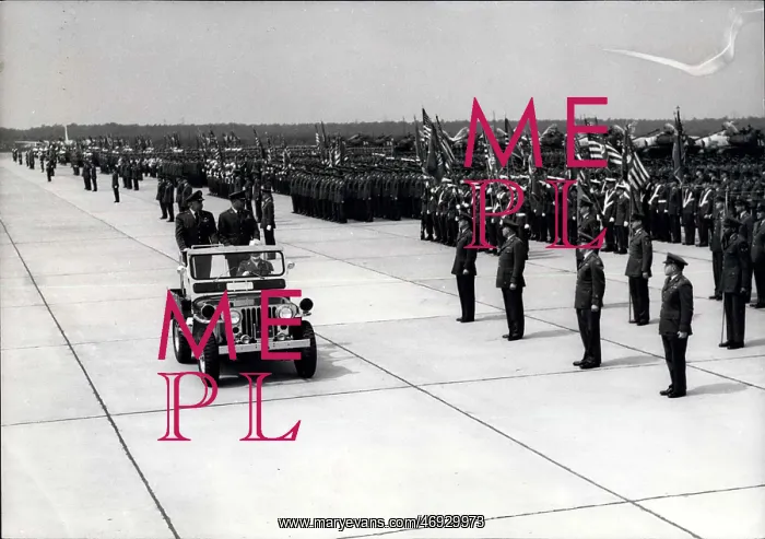  : US Military