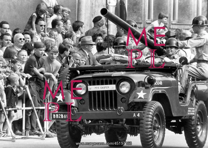 : US military parade in Berlin Steglitz : US military parade in Berlin Steglitz
