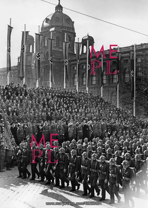 : Military parade on the Heldenplatz, 1938 : Military parade on the Heldenplatz, 1938
