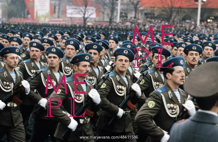 : Military Parade marks 64th anniversary of Great : Military Parade marks 64th anniversary of Great