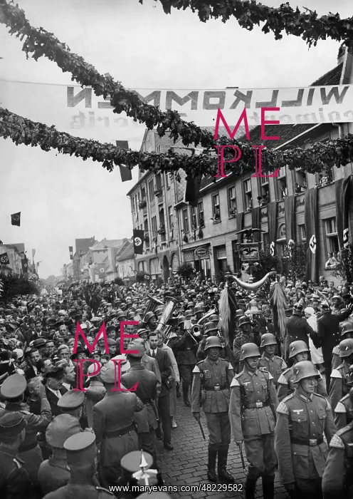 : Military parade in Neustrelitz, 1935 : Military parade in Neustrelitz, 1935