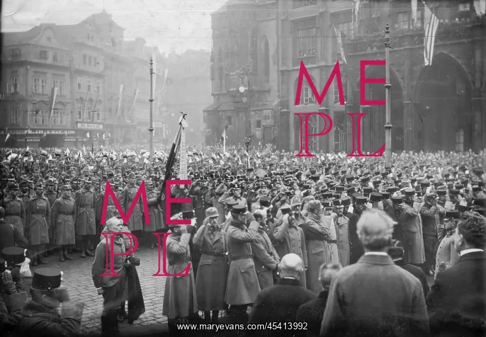 : Military swear in at Prague's Old Town Square : Military swear in at Prague's Old Town Square