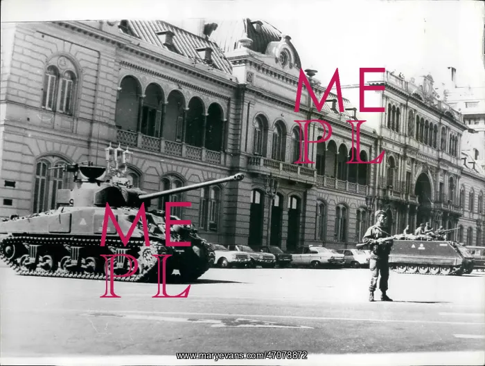 : Military takeover with tanks and troops, Argentina : Military takeover with tanks and troops, Argentina