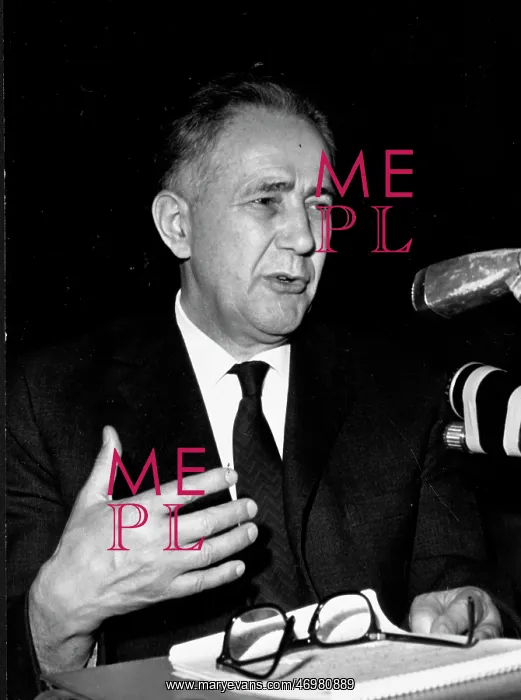 : Milovan Dgilas : Milovan Dgilas