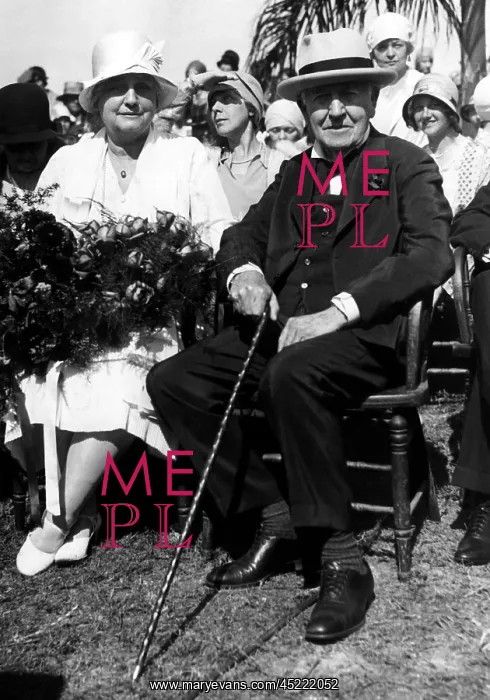  : Mina Edison and Thomas Edison, celebrates ?