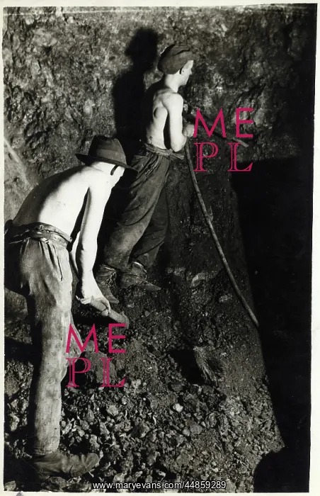 : MINERS AT COAL FACE : MINERS AT COAL FACE