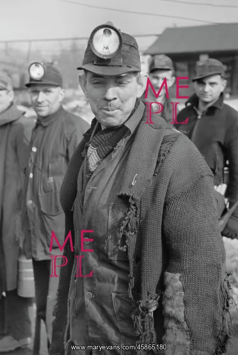 : Miners - Occupations - Workers - Men - Historical : Miners - Occupations - Workers - Men - Historical
