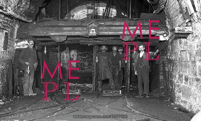 : Miners at the pit bottom, Tirpentwys Colliery, South Wales : Miners at the pit bottom, Tirpentwys Colliery, South Wales