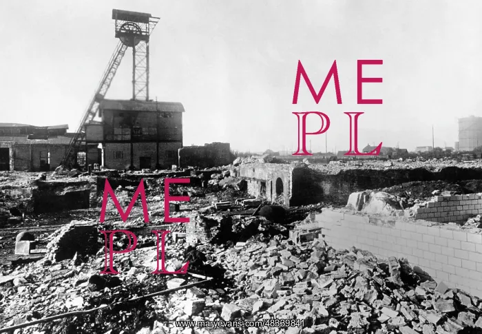 : Mining ruins, 1932 : Mining ruins, 1932