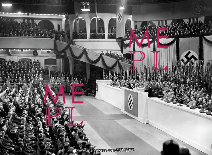 : Minister of Propaganda Goebbels reading out : Minister of Propaganda Goebbels reading out
