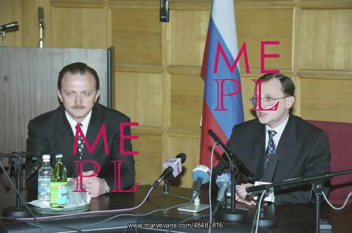 : Ministers Kiriyenko and Semenov : Ministers Kiriyenko and Semenov